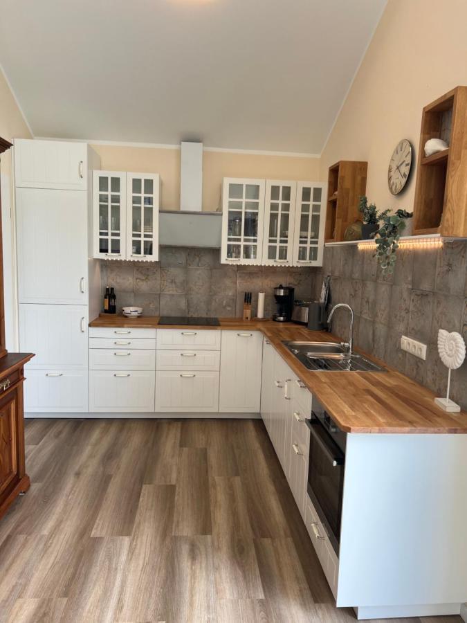 Haus Jademuschel - Behagliches Haus Mit Aussicht Holiday home Schweiburg